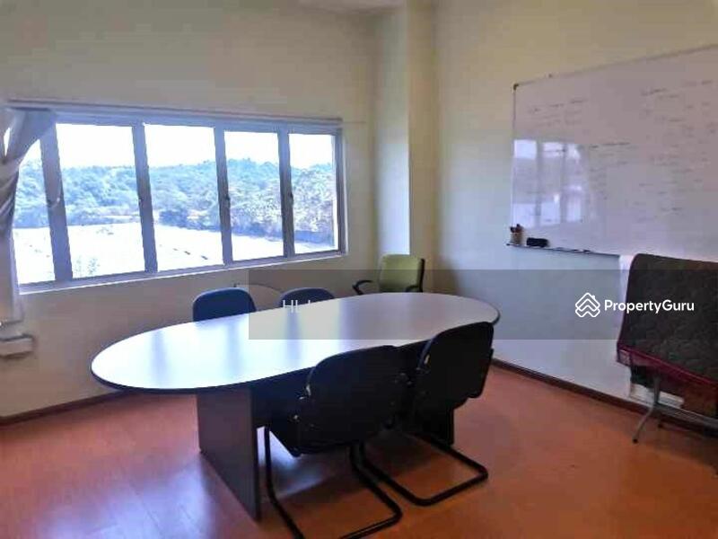 For Sale - 2.5 Storey Shop Office with basement 22' x 75' @ Puchong Gateway