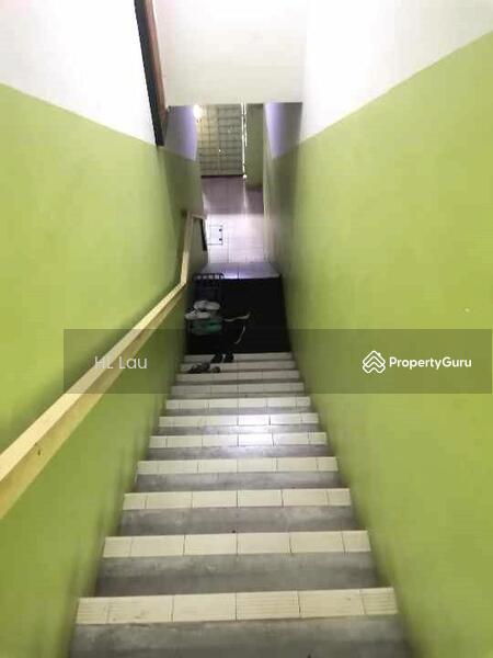 For Sale - 2.5 Storey Shop Office with basement 22' x 75' @ Puchong Gateway