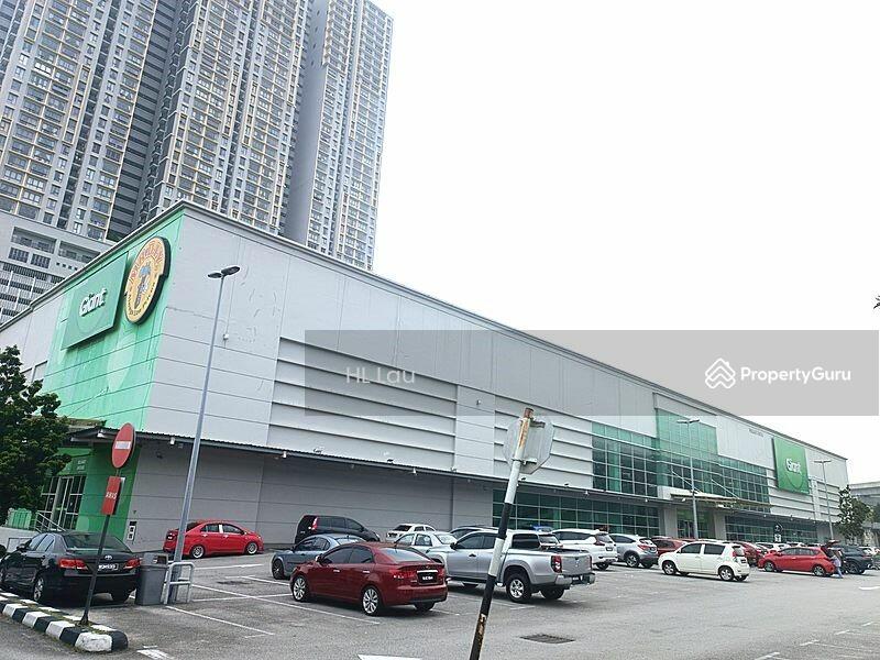 For Sale - 2.5 Storey Shop Office with basement 22' x 75' @ Puchong Gateway