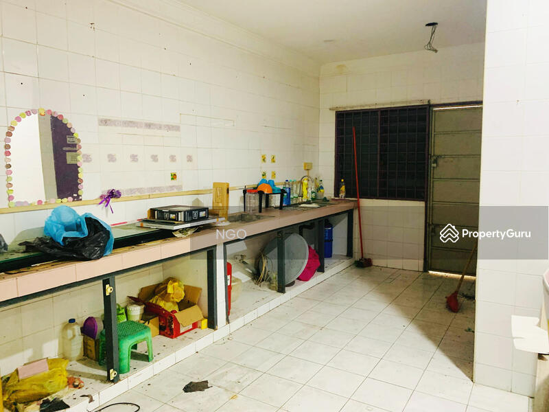 Untuk Dijual - End Lot Double Storey Terrace House Taman Maju