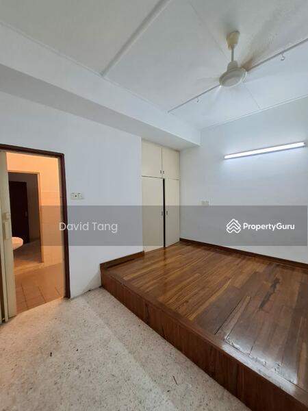 For Sale - Taman Lucky