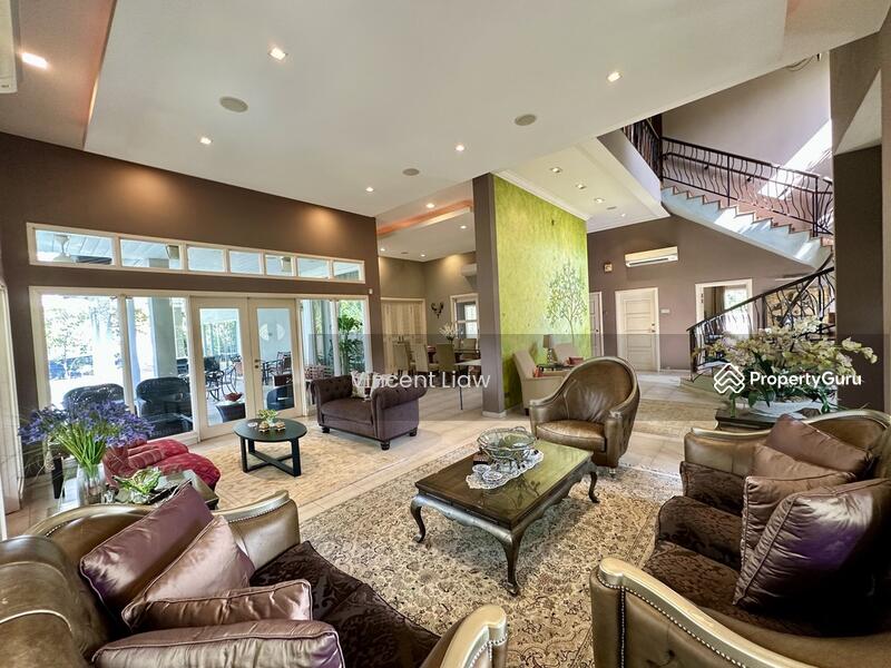 Untuk Dijual - 2 Story Bungalow with Private Pool