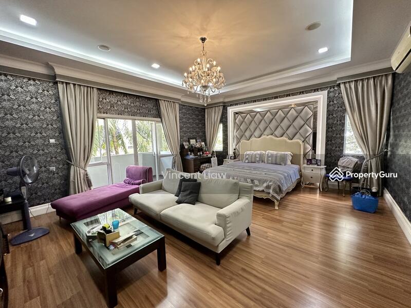 Untuk Dijual - 2 Story Bungalow with Private Pool