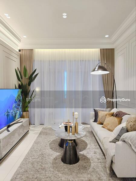 PIX 4 bedrooms / dual key