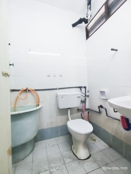 Apartment for Rent at Taman Mewah - Michael Khng - Bathroom - PropertyGuru.com.my