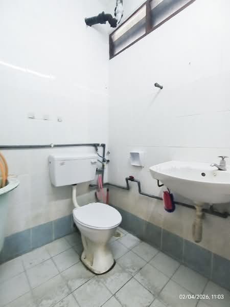 Apartment for Rent at Taman Mewah - Michael Khng - Bathroom - PropertyGuru.com.my