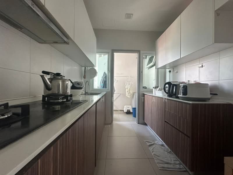 Service Residence for Sale at Seasons Amara Larkin - Stephen Tan - Kitchen - PropertyGuru.com.my