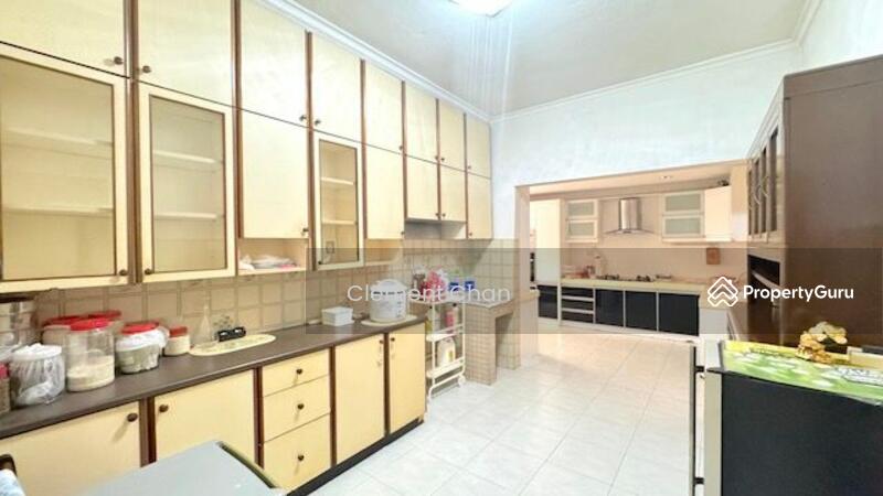Untuk Dijual - Semi-D house at Damansara Heights