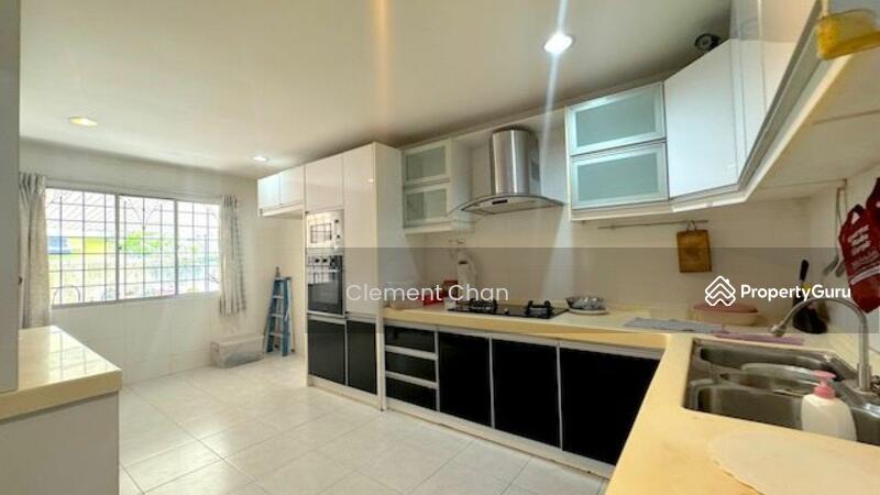 Untuk Dijual - Semi-D house at Damansara Heights