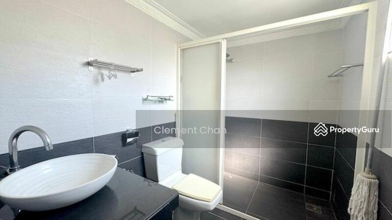 Untuk Dijual - Semi-D house at Damansara Heights