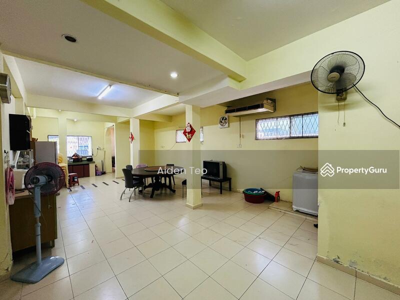Untuk Dijual - Kampung Enam