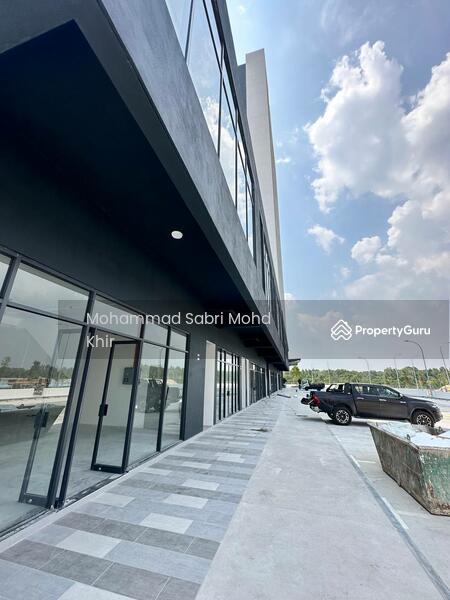 External unit of shoplot's corridor.