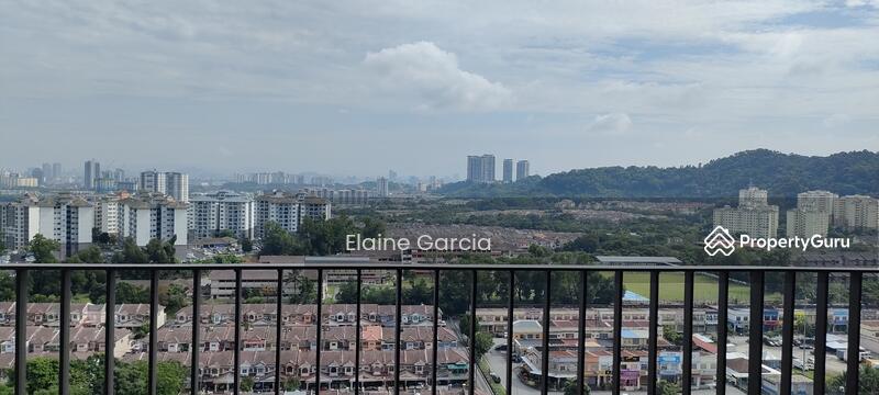 balcony view overlooking the hill an unblocked view
