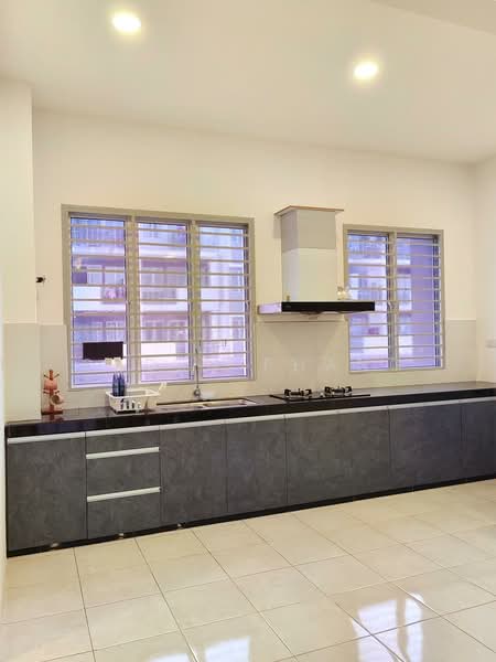 Condominium for Rent at Taman Tasik Semenyih - Caden Phang - Kitchen - PropertyGuru.com.my