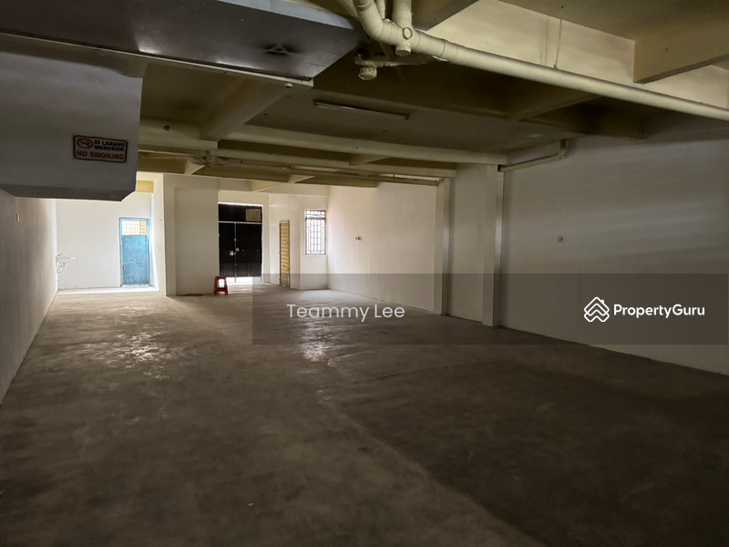 For Sale - Ground Floor Mainroad Shop at Taman Harmoni Indah, Balakong
