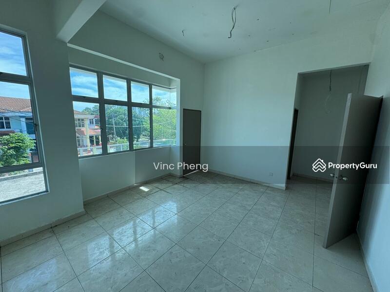 For Sale - Taman Merak Mas