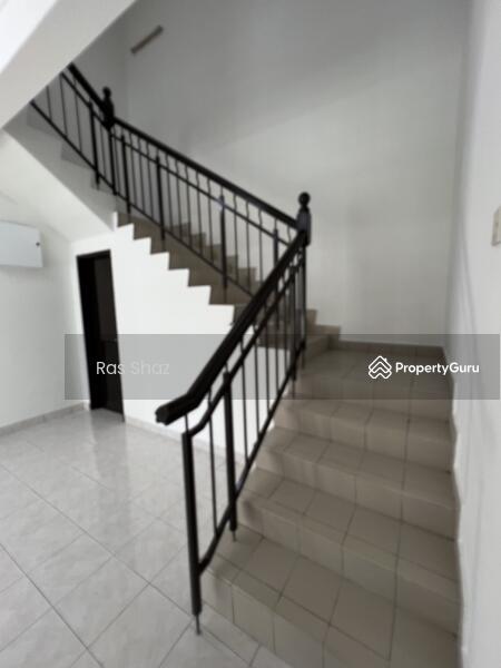 Rumah Teres 2 Tingkat untuk Dijual di Taman Bukit Subang (Shah Alam) - Ras Shaz - PropertyGuru.com.my