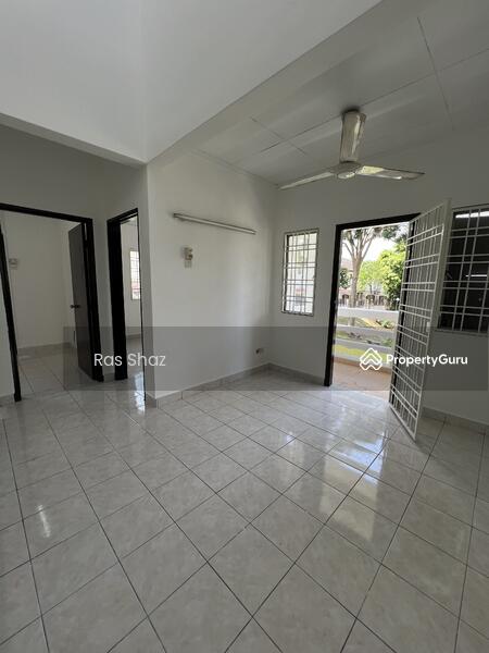 Rumah Teres 2 Tingkat untuk Dijual di Taman Bukit Subang (Shah Alam) - Ras Shaz - PropertyGuru.com.my