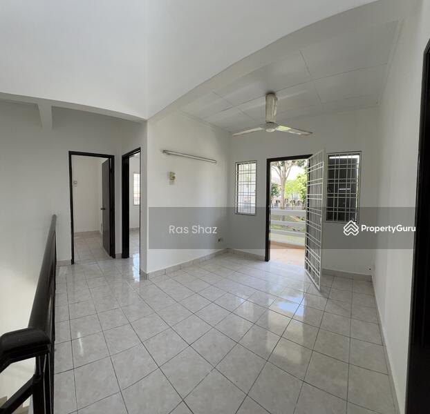 Rumah Teres 2 Tingkat untuk Dijual di Taman Bukit Subang (Shah Alam) - Ras Shaz - PropertyGuru.com.my