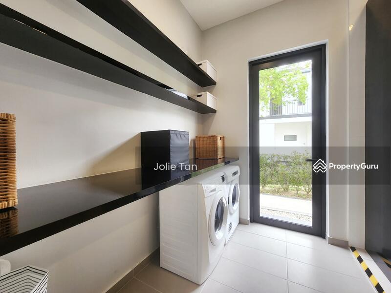 Untuk Dijual - 15minto Setia Alam- 32'x65' Gardens Home with Relaxing Landscape (Clubhouse Facilities)