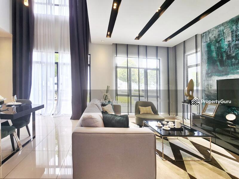 Untuk Dijual - 15minto Setia Alam- 32'x65' Gardens Home with Relaxing Landscape (Clubhouse Facilities)