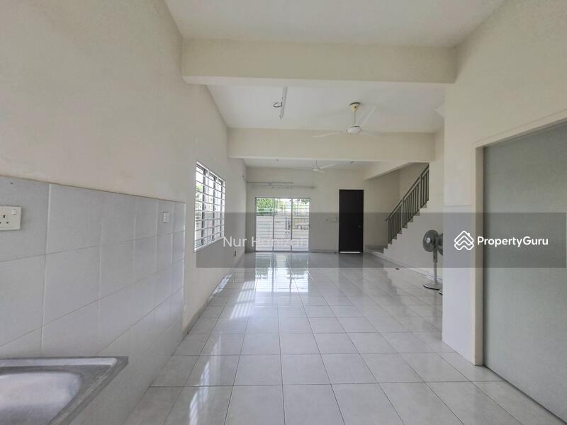2-storey Terraced House for Sale in Bandar Puncak Alam (Puncak Alam) - Nur Hanizah - PropertyGuru.com.my