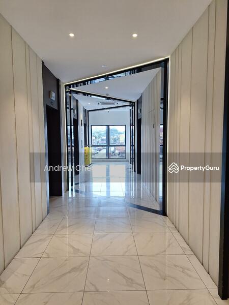 For Sale - The Holmes 2
