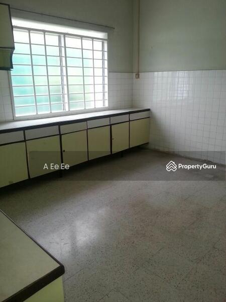 Rumah Teres 2 Tingkat untuk Dijual di Taman Green Lane (Jelutong) - A Ee Ee - PropertyGuru.com.my