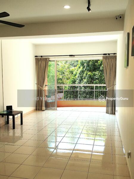 A contemporary living space with a bright and airy atmosphere, designed for ultimate comfort