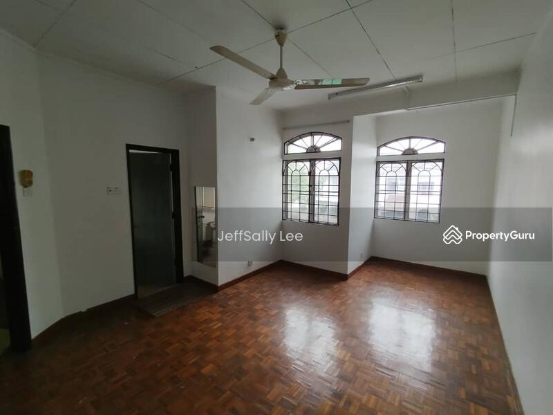 Rumah Teres 2-Tingkat untuk Dijual di Usj 11 (Subang Jaya) - JeffSally Lee - PropertyGuru.com.my