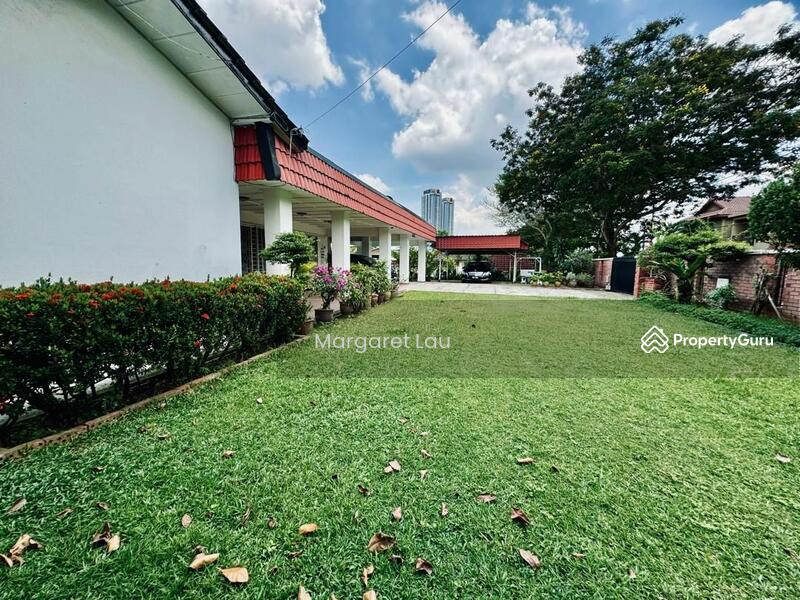 For Sale - Semi-D house at SS2