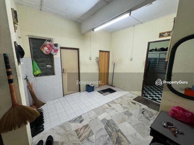 For Sale - Taman Pinggiran Delima Flat