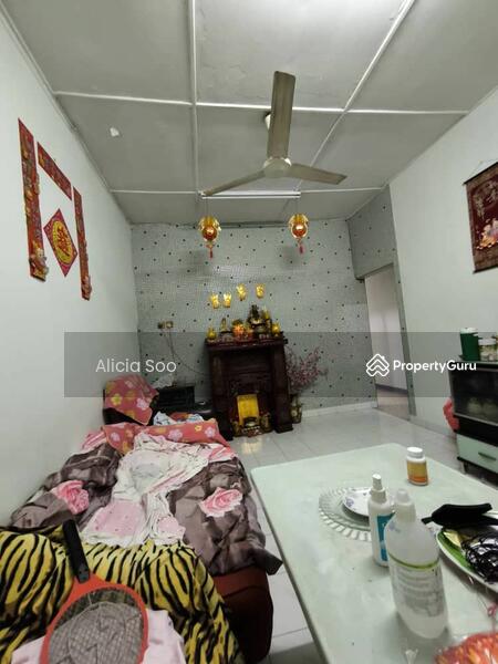 1-storey Terraced House for Sale in Kepong Baru (Kepong) - Alicia Soo - PropertyGuru.com.my