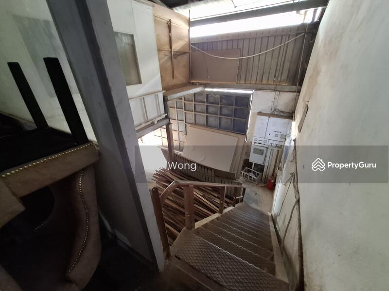 For Sale - USJ 1 Subang Jaya Factory With Steel Mezzanine Floor for Rent