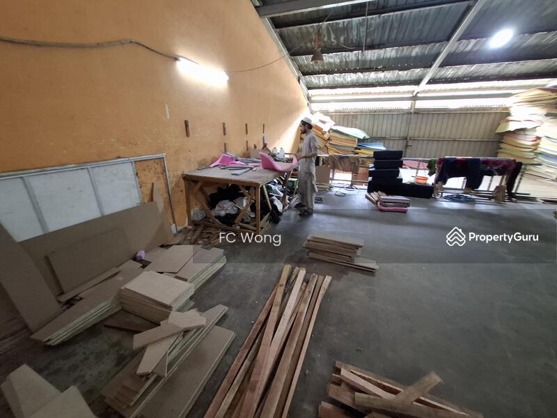 For Sale - USJ 1 Subang Jaya Factory With Steel Mezzanine Floor for Rent
