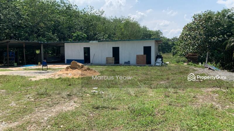 For Sale - Pekan Lukut