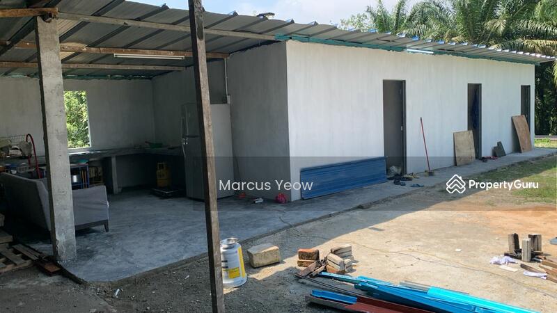 For Sale - Pekan Lukut