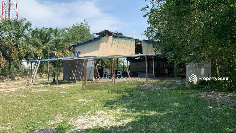 For Sale - Pekan Lukut