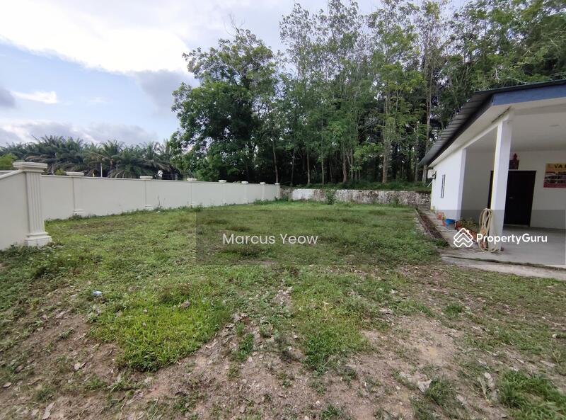 For Sale - Pekan Lukut