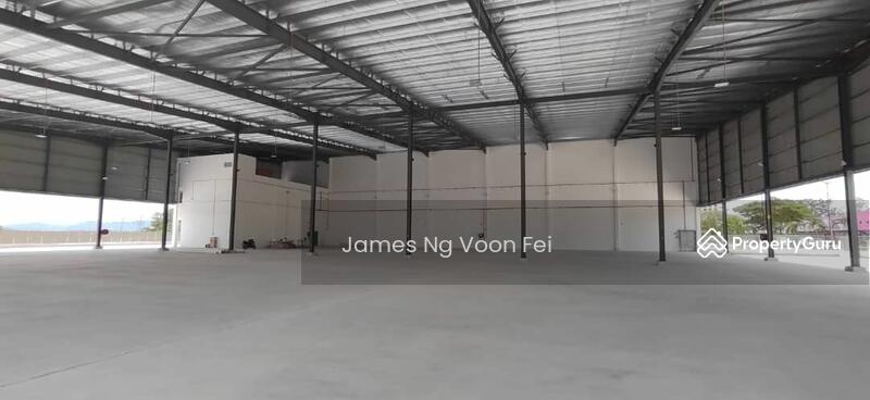 For Rent - Nilai Showroom Factory (Big Parking Bay + Lorry Bay)