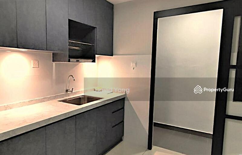 The countertop is so clean, it looks like it has never seen a cooking session