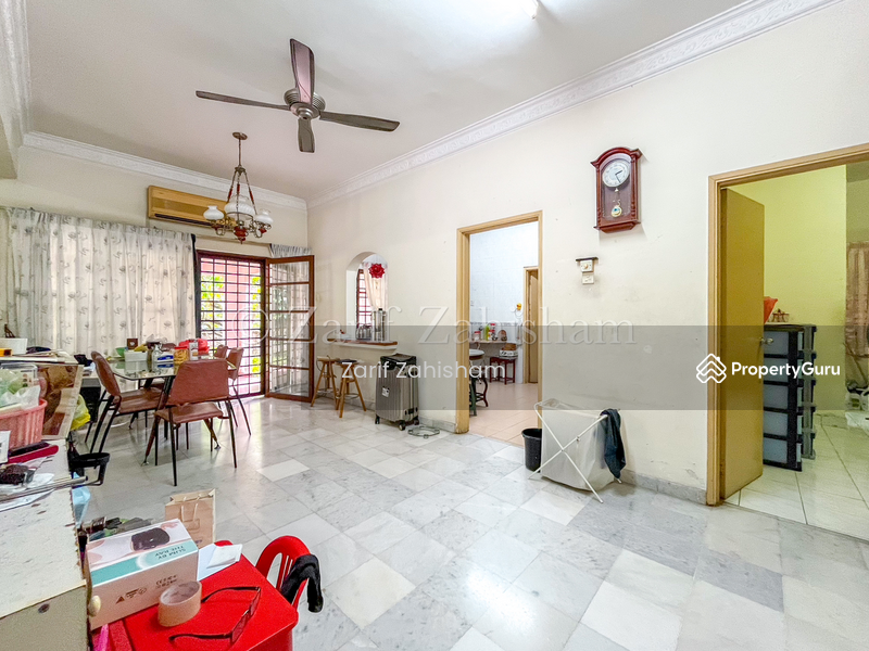 2-storey Terraced House for Sale in Bukit Jelutong (Shah Alam) - Zarif Zahisham - PropertyGuru.com.my
