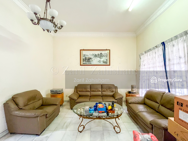 2-storey Terraced House for Sale in Bukit Jelutong (Shah Alam) - Zarif Zahisham - PropertyGuru.com.my
