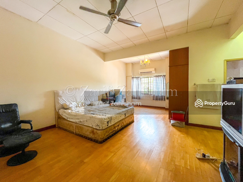 2-storey Terraced House for Sale in Bukit Jelutong (Shah Alam) - Zarif Zahisham - PropertyGuru.com.my