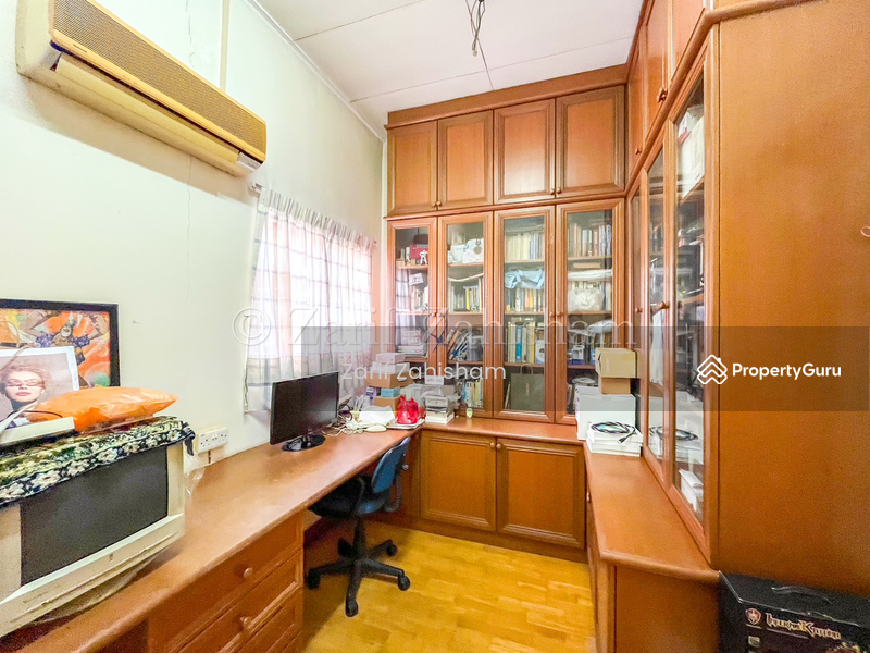 2-storey Terraced House for Sale in Bukit Jelutong (Shah Alam) - Zarif Zahisham - PropertyGuru.com.my