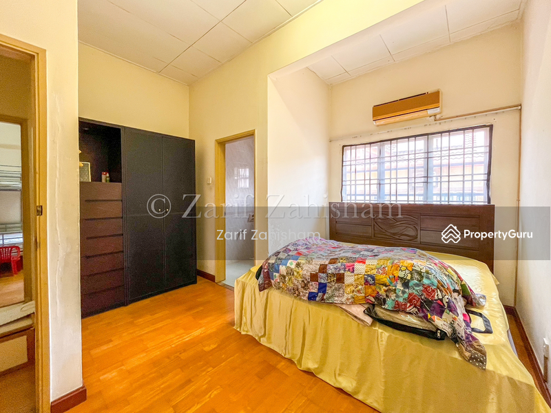 2-storey Terraced House for Sale in Bukit Jelutong (Shah Alam) - Zarif Zahisham - PropertyGuru.com.my