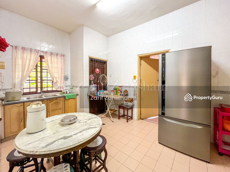 2-storey Terraced House for Sale in Bukit Jelutong (Shah Alam) - Zarif Zahisham - PropertyGuru.com.my