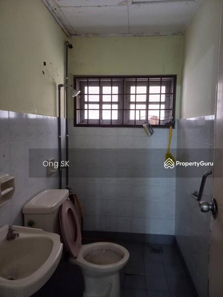 For Rent - 2 Storey Semi-Detached house