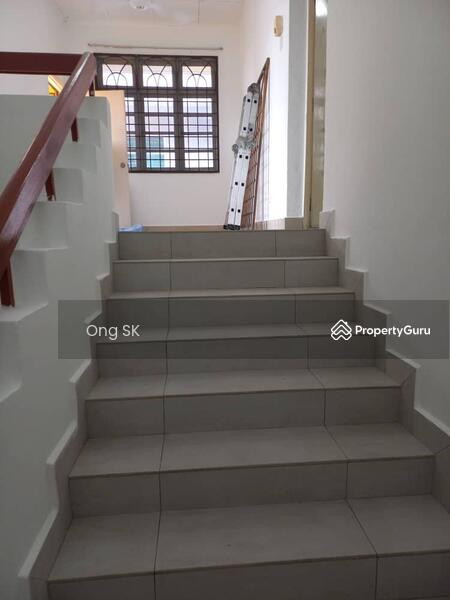 For Rent - 2 Storey Semi-Detached house