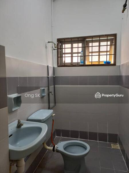 For Rent - 2 Storey Semi-Detached house